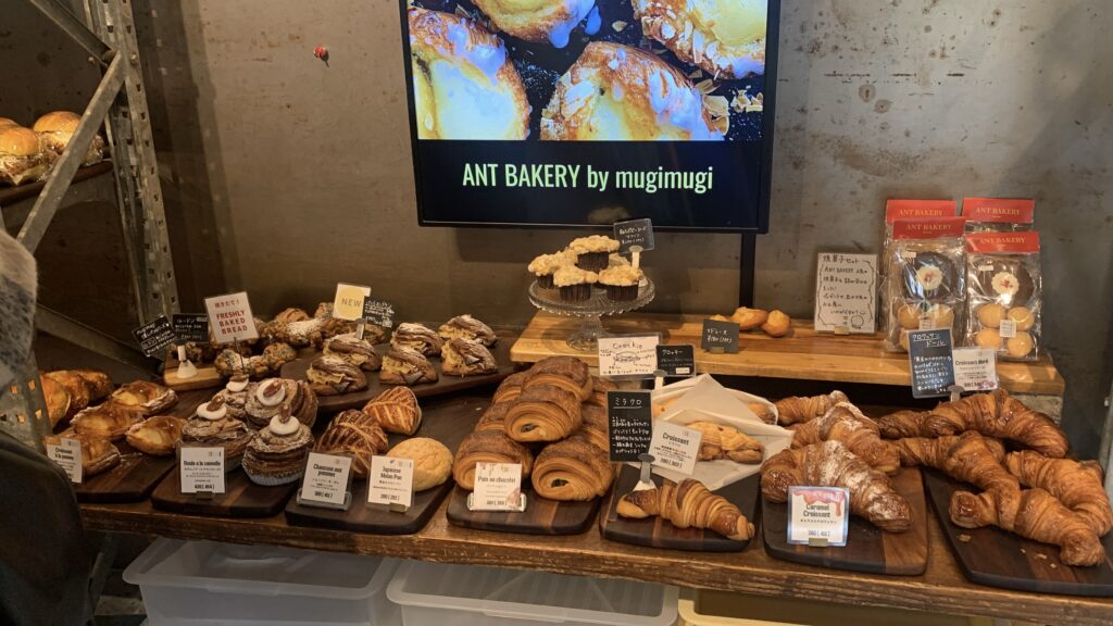 ANT BAKERY 購入したパン 石内