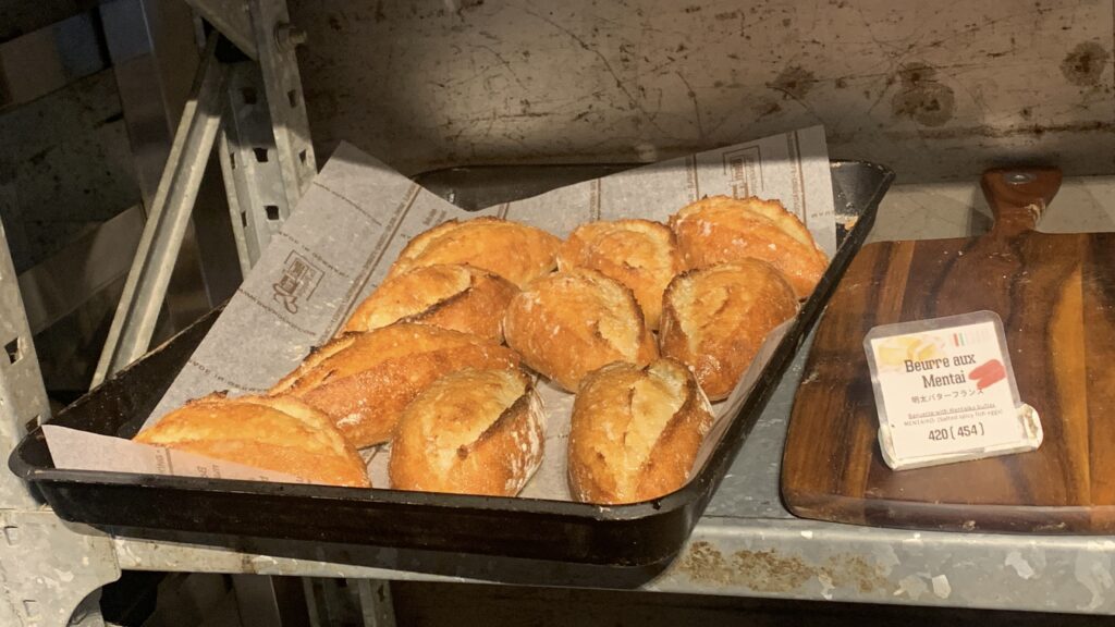 ANT BAKERY 明太バターフランス 石内