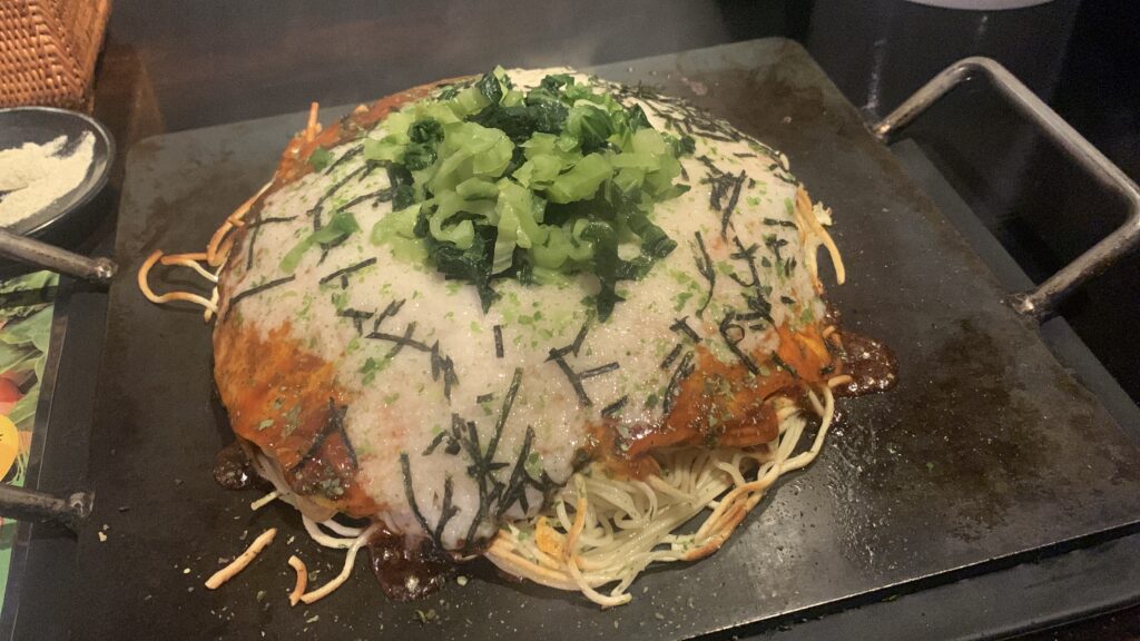 kate-kate あさみなみ焼き 広島菜漬け・山芋とろろ・刻み海苔 広島市安佐南区緑井