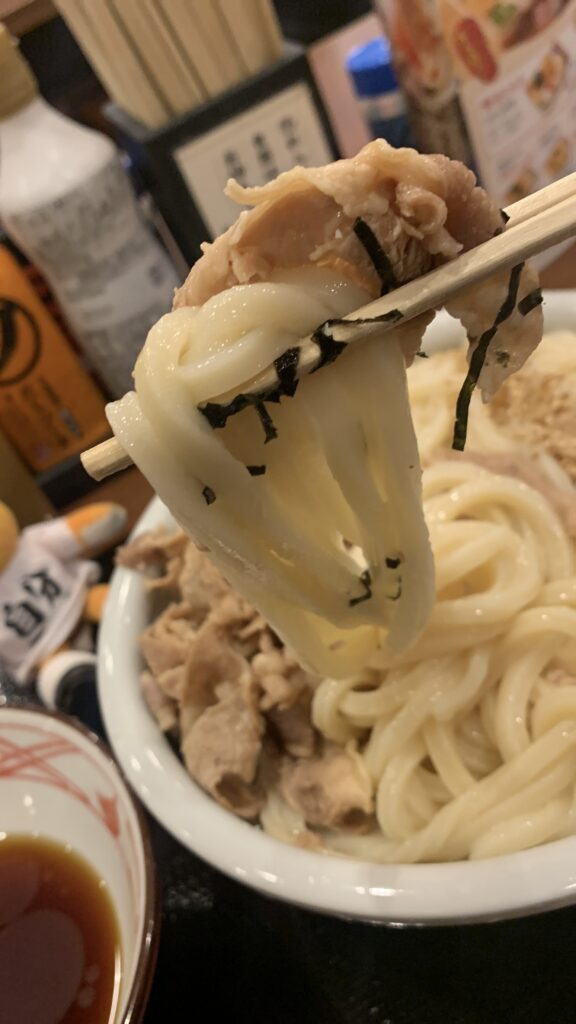 丸亀製麺 旨幸豚つけ汁うどん 麺リフト