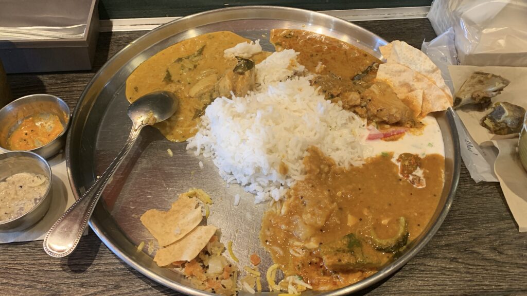 Spice magic カレーとライスを混ぜて食べるところ 広島市安佐南区大町西