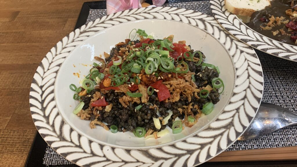 Gibier Black ジビエブラック 熟成鹿肉黒飯 ハーフサイズ