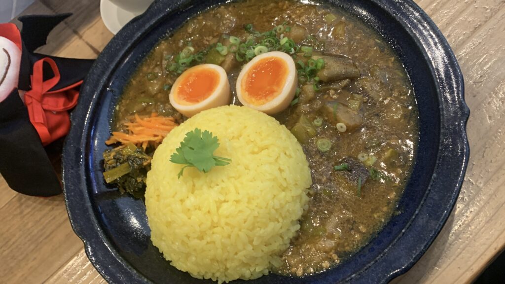 みとむや 麻婆茄子カレー スパイスたまご 広島市安佐南区緑井
